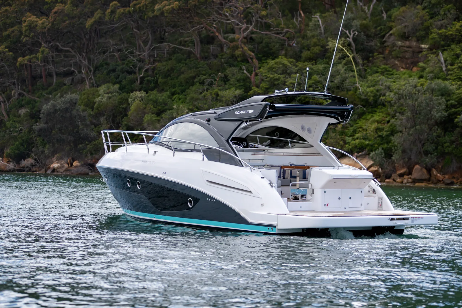 Schaefer 400 running close to a bushland shoreline