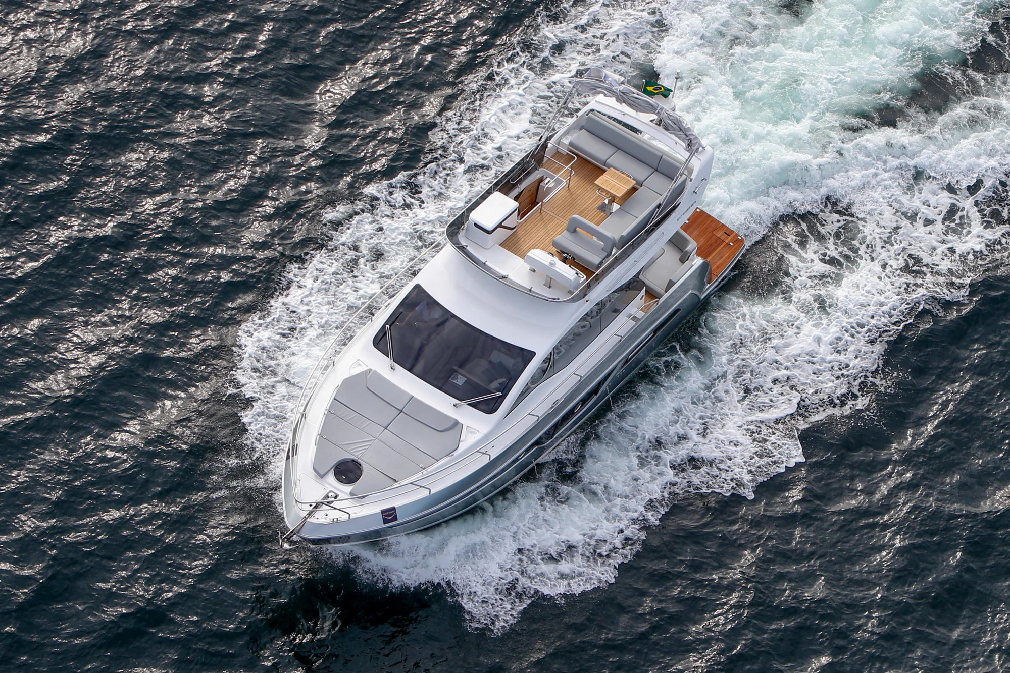 Aerial view of the Schaefer 450 running at speed