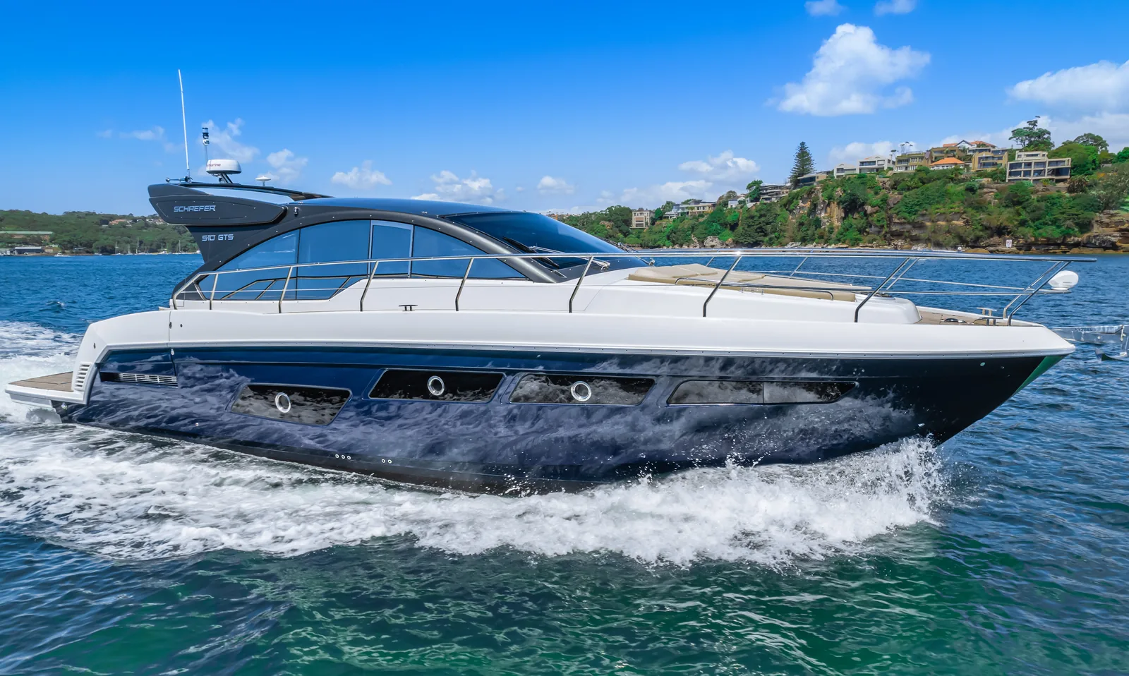 Schaefer 510 GTS running at speed on Sydney Harbour