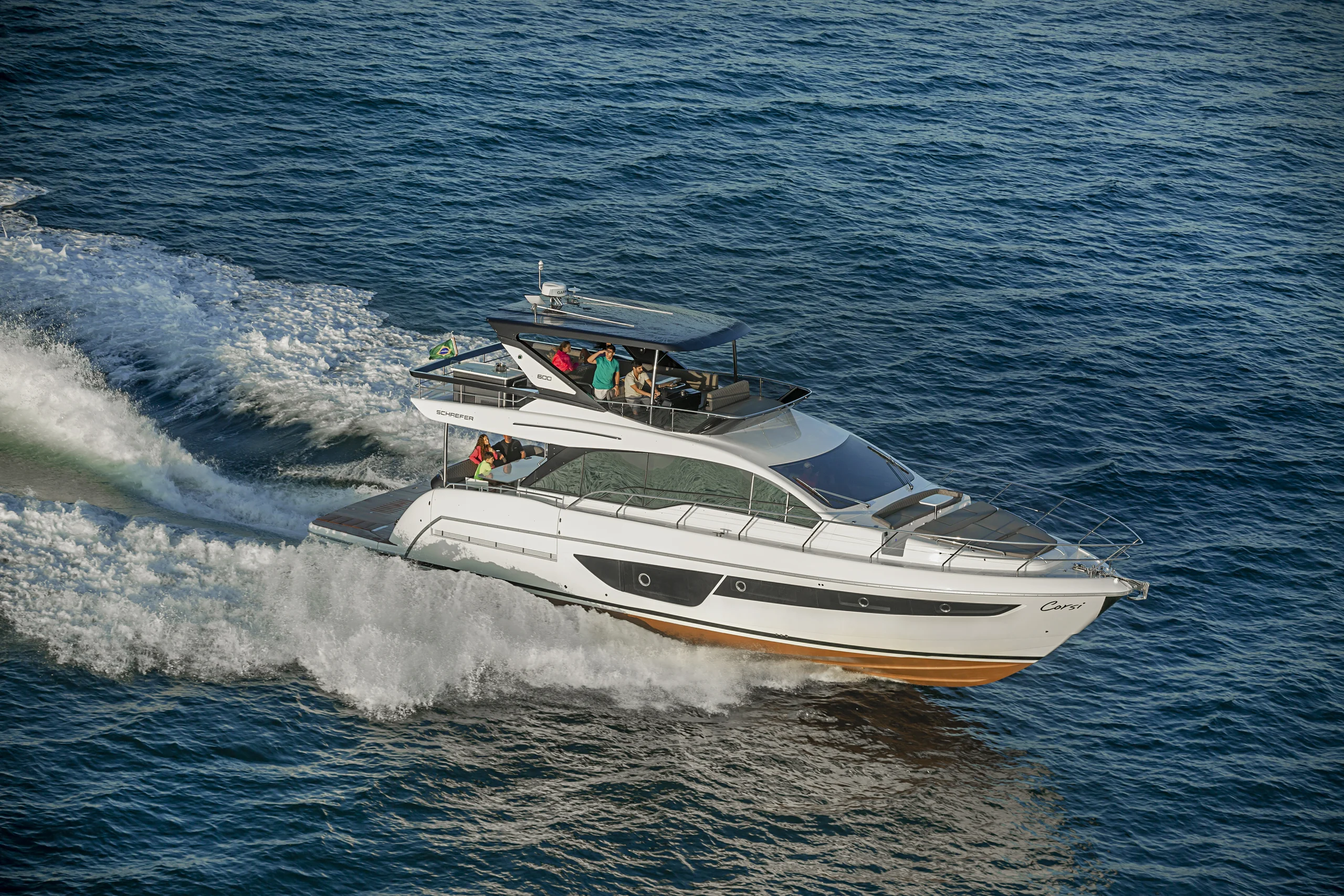 Schaefer 600 at speed, stern quarter view