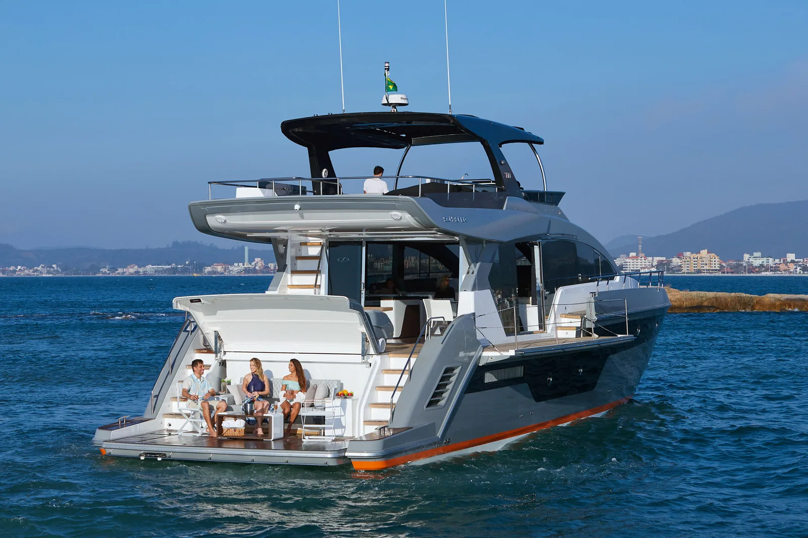Schaefer 770 at anchor with both side balconies open