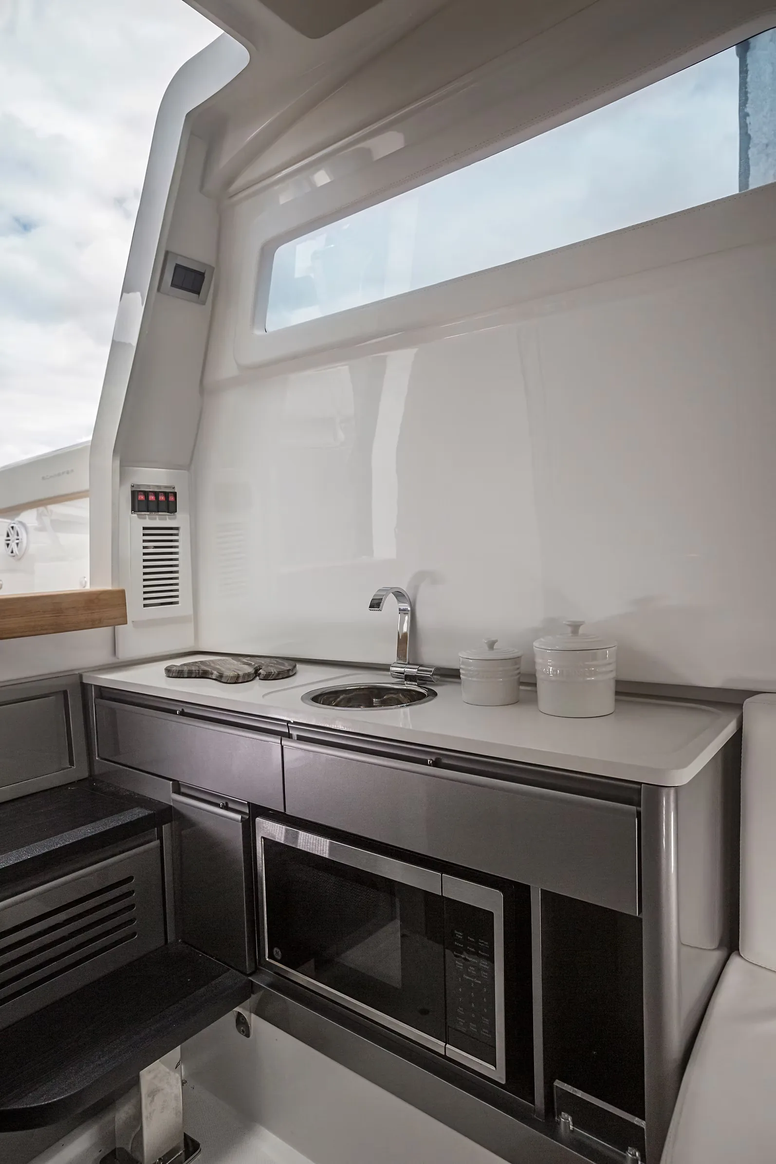 Below deck on the Schaefer V33: washbasin and window
