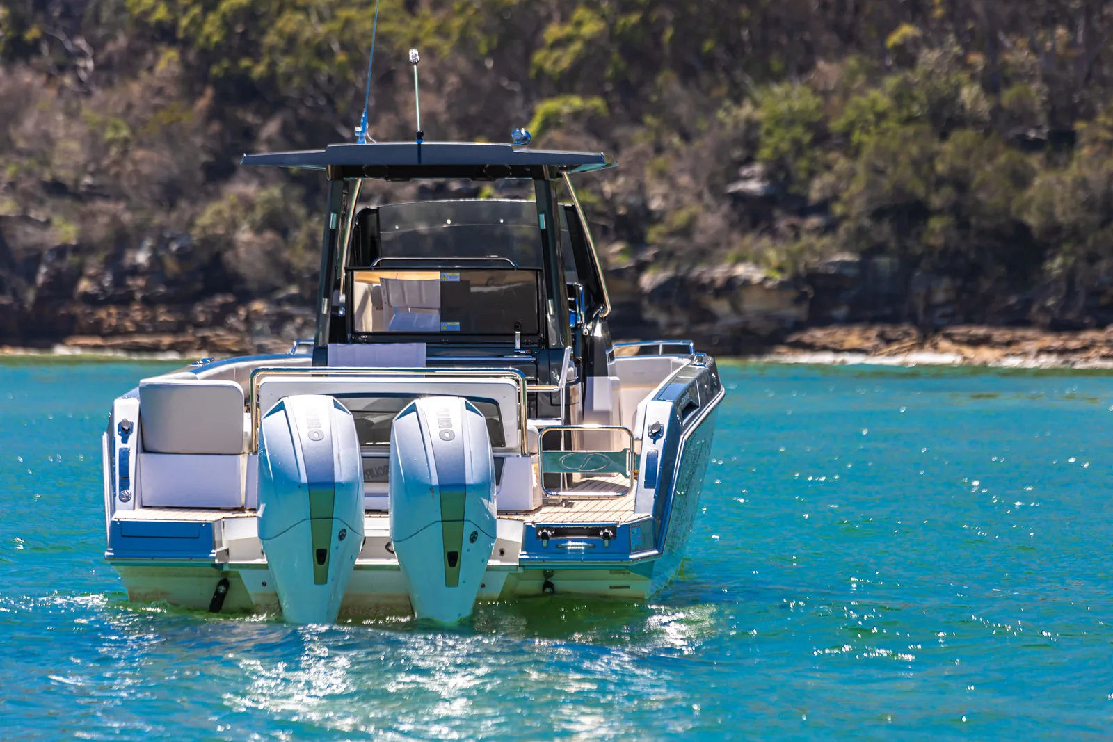 Schaefer V33 with twin Mercury Verado outboards on Sydney Harbour
