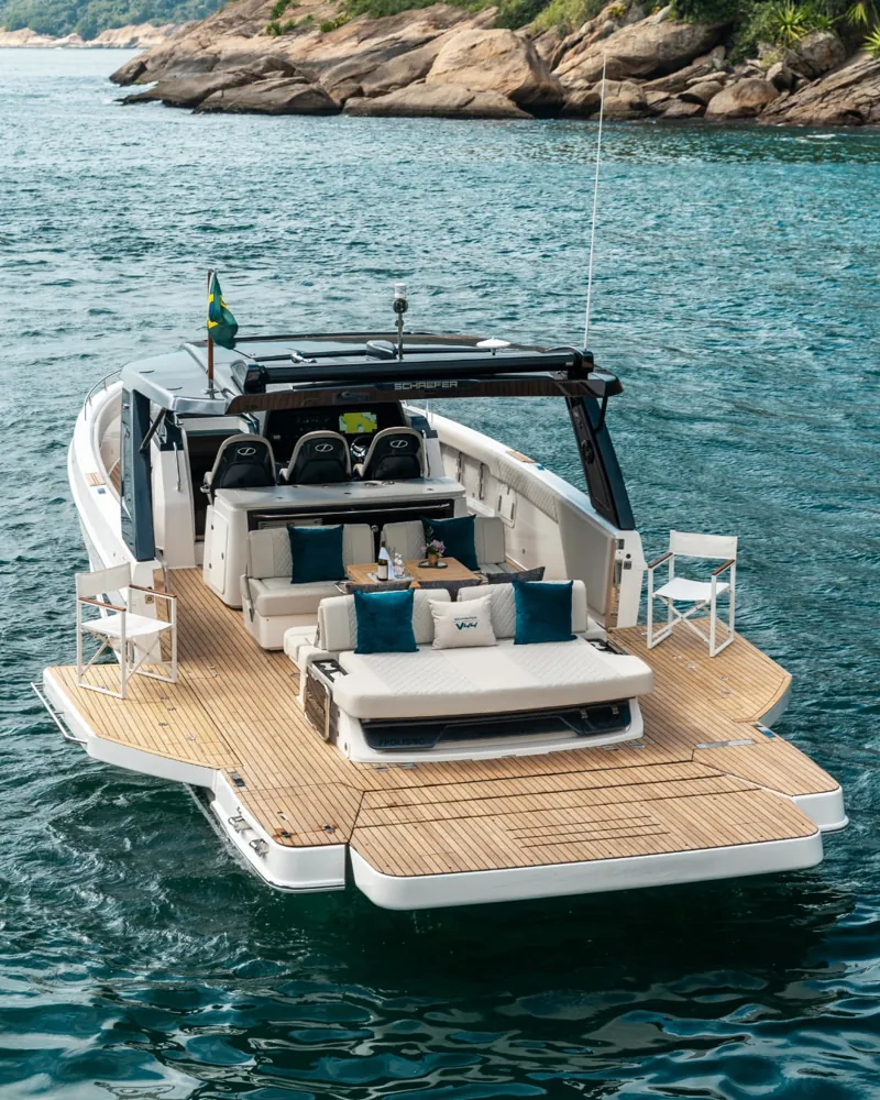 Schaefer V44 deck with the balconies folded down